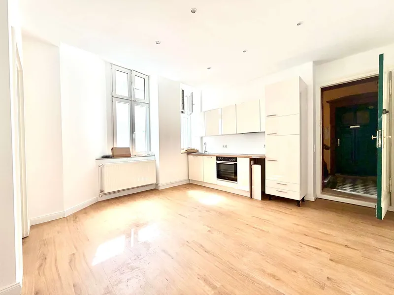 Erdgeschosswohnung im ruhigen Hinterhaus — photo 1